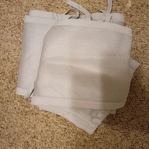 Light Gray Mesh Organizing Bumpers
